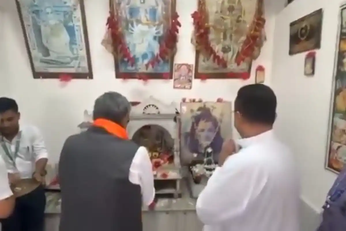 West Bengal budget session temple prayer Suvendu Adhikari: बजट पेश होने से पहले मुख्यमंत्री शुभेंदु अधिकारी ने विधानसभा मंदिर में की पूजा
