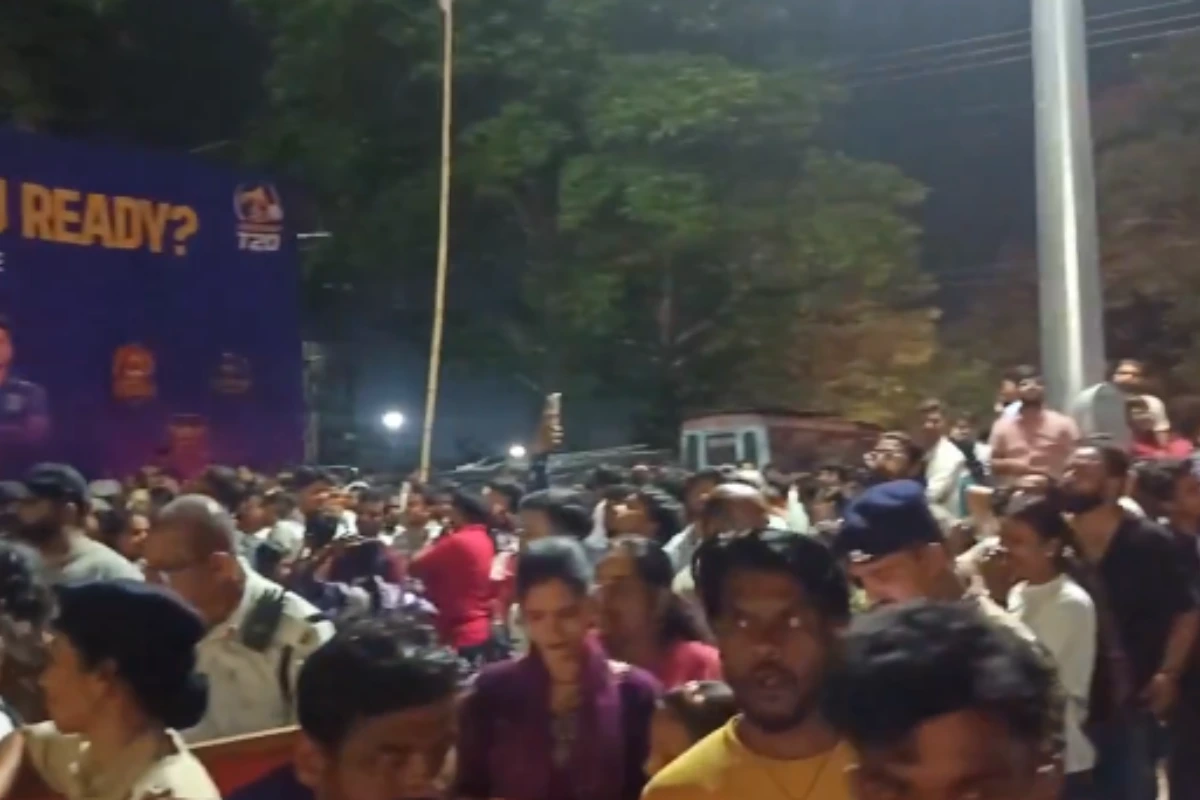 रांची: JSCA स्टेडियम में फाइनल मैच के दौरान मची भगदड़, कई घायल; पुलिस को करना पड़ा लाठीचार्ज