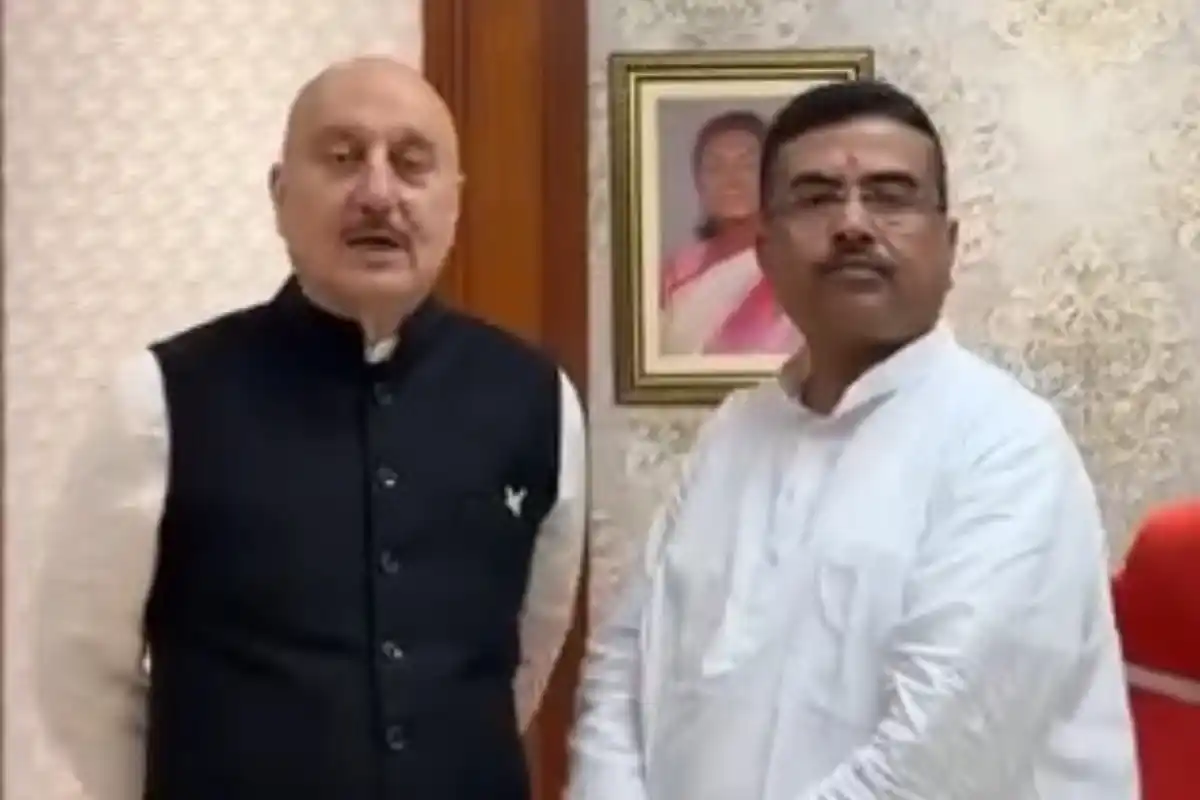 Kolkata News: नवान्न में मुख्यमंत्री शुभेंदु अधिकारी से अभिनेता अनुपम खेर ने की मुलाकात