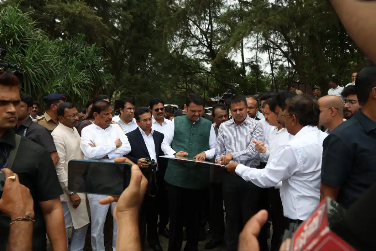 Palghar Development Devendra Fadnavis Project Review: पालघर के विकास को नई गति देने के लिए मुख्यमंत्री ने बड़ी परियोजनाओं का निरीक्षण किया