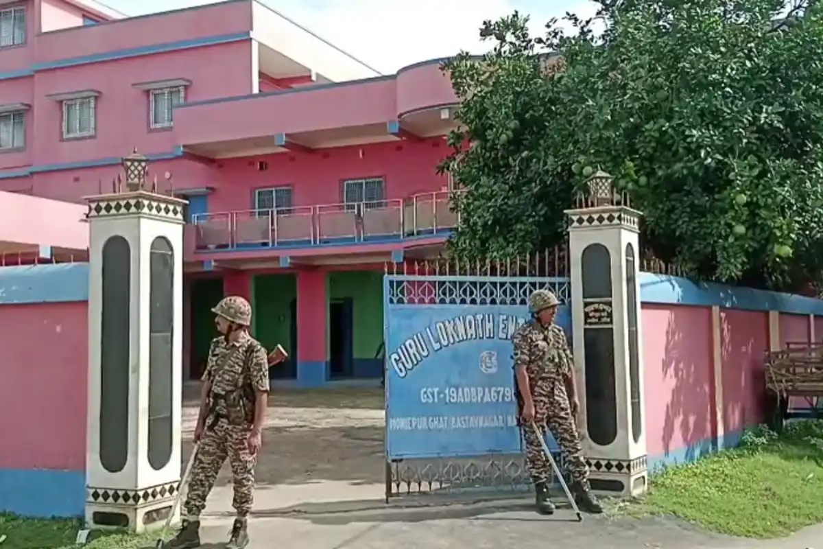 पश्चिम बंगाल: नवद्वीप में सुपारी कारोबारी के घर ईडी की छापेमारी, घर और गोदाम में एक साथ पड़ी रेड