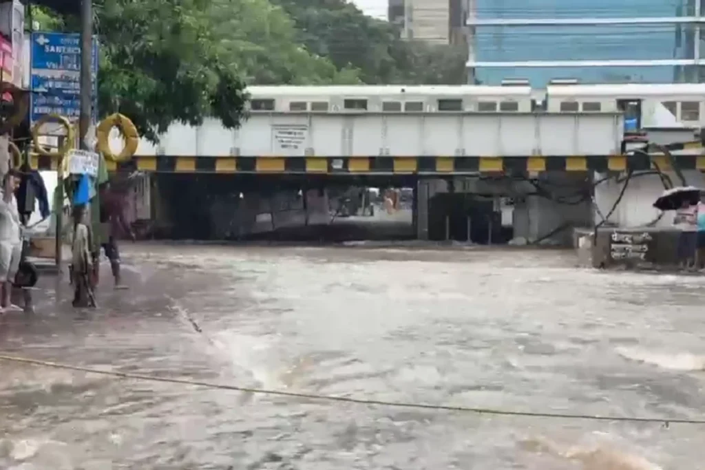 मुंबई में भारी बारिश 