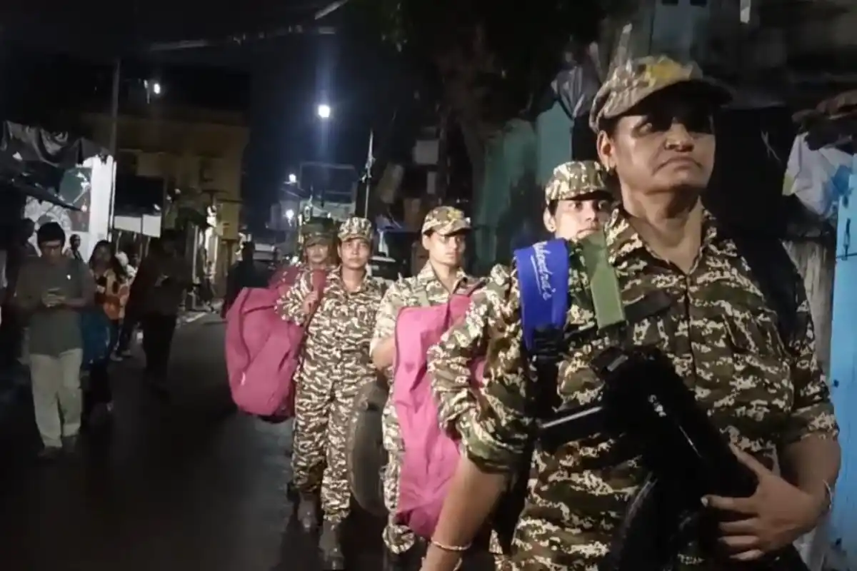 Mamata Banerjee Kalighat security Baruipur visit: कालीघाट स्थित घर के बाहर बढ़ी सुरक्षा, बारुईपुर जाने की चर्चा पर नजर