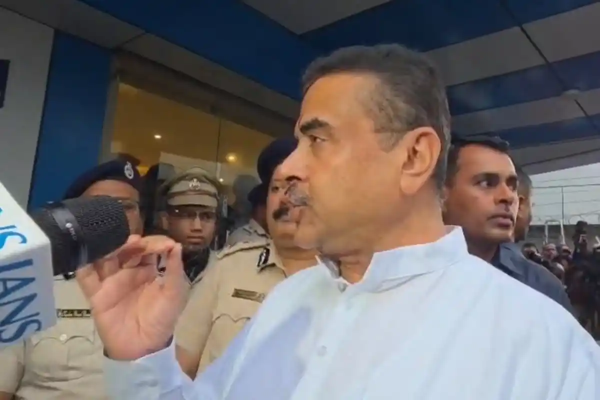 Baruipur Minor Rape Case Suvendu Adhikari Visit: बारुईपुर में नाबालिग से दुष्कर्म मामले के बाद शुभेंदु अधिकारी ने घटनास्थल पहुंचकर पीड़िता के परिवार से मुलाकात की