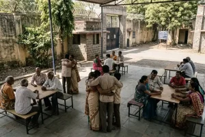 Nagpur Central Jail prisoner family reunion program: नागपुर सेंट्रल जेल में बंदी माता-पिता और बच्चों की भावुक मुलाकात, परिवारों को मिला साथ रहने और खुलकर बातचीत करने का अवसर