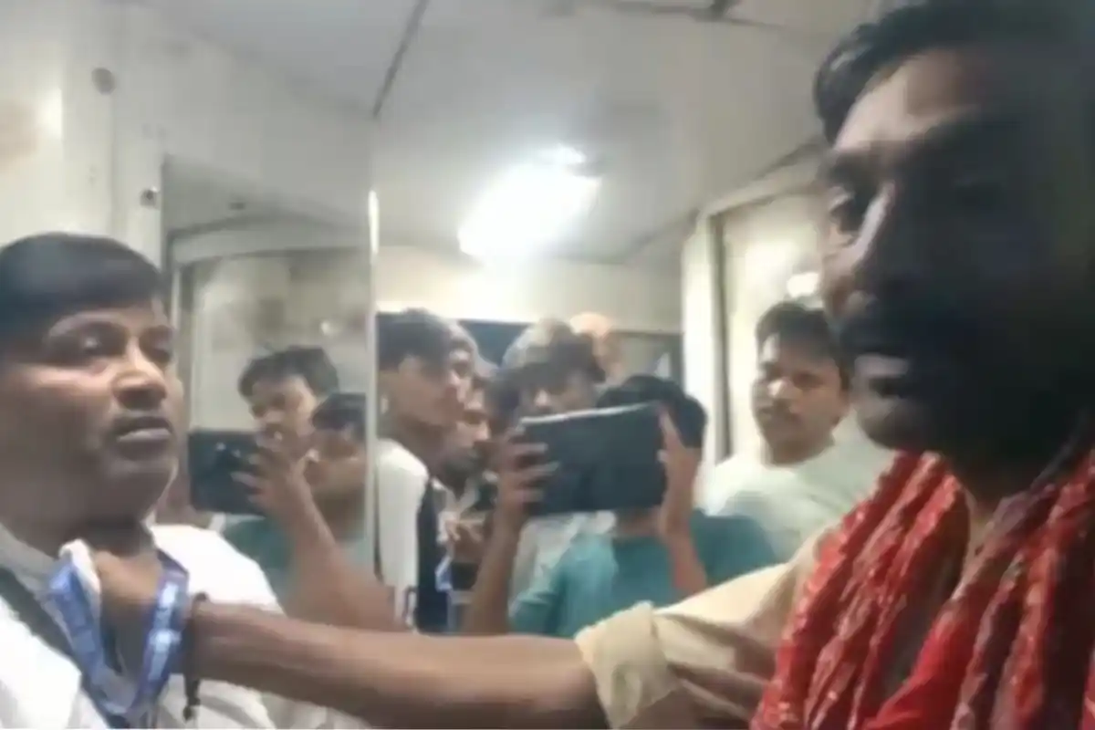 Nagpur Ballarshah Amla Illegal Vendors Train: नागपुर से बल्लारशाह और आमला रेलखंड पर अवैध वेंडरों की बढ़ती गतिविधियों से यात्रियों ने सुरक्षा व्यवस्था पर सवाल उठाए