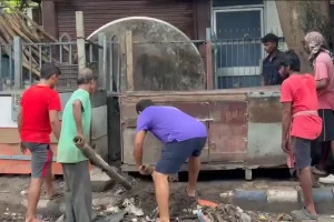 Sector five Salt Lake shop eviction notice: सेक्टर फाइव में अस्थायी दुकानों पर सख्ती, दुकानदारों की बढ़ी चिंता