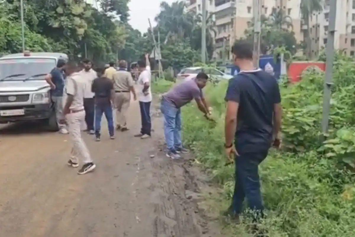 Dumdum criminal Raja Dutta shot dead: दमदम में कुख्यात अपराधी राजा दत्त की गोली मारकर हत्या, पुलिस ने पांच लोगों को हिरासत में लिया