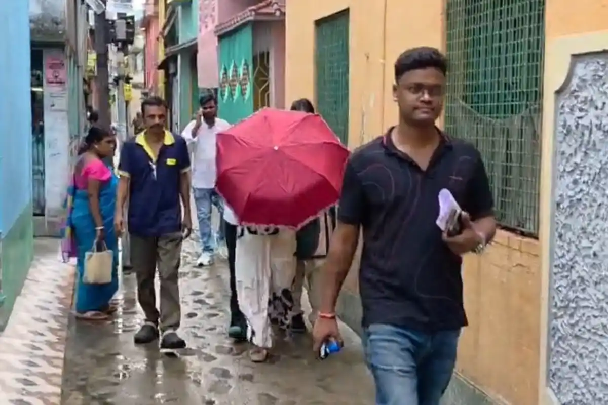 Naihati Online Job Fraud Arrest: नौकरी दिलाने का झांसा देकर ऑनलाइन ठगी, चार महिलाएं और दो पुरुष पुलिस की पकड़ में