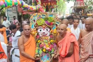 Kolkata ISKCON Rath Yatra: कोलकाता में शुरू हुई इस्कॉन की रथ यात्रा, भगवान जगन्नाथ के दर्शन के लिए उमड़े हजारों भक्त