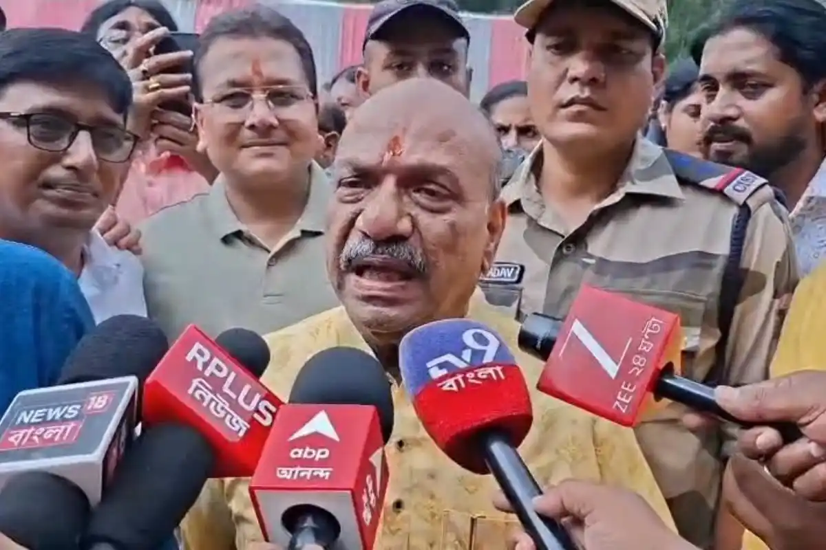 Raniganj Searsole Rajbari Rath Yatra Ministers: रानीगंज के सियारशोल राजबाड़ी की रथ यात्रा में दो मंत्री हुए शामिल, श्रद्धालुओं की बड़ी मौजूदगी