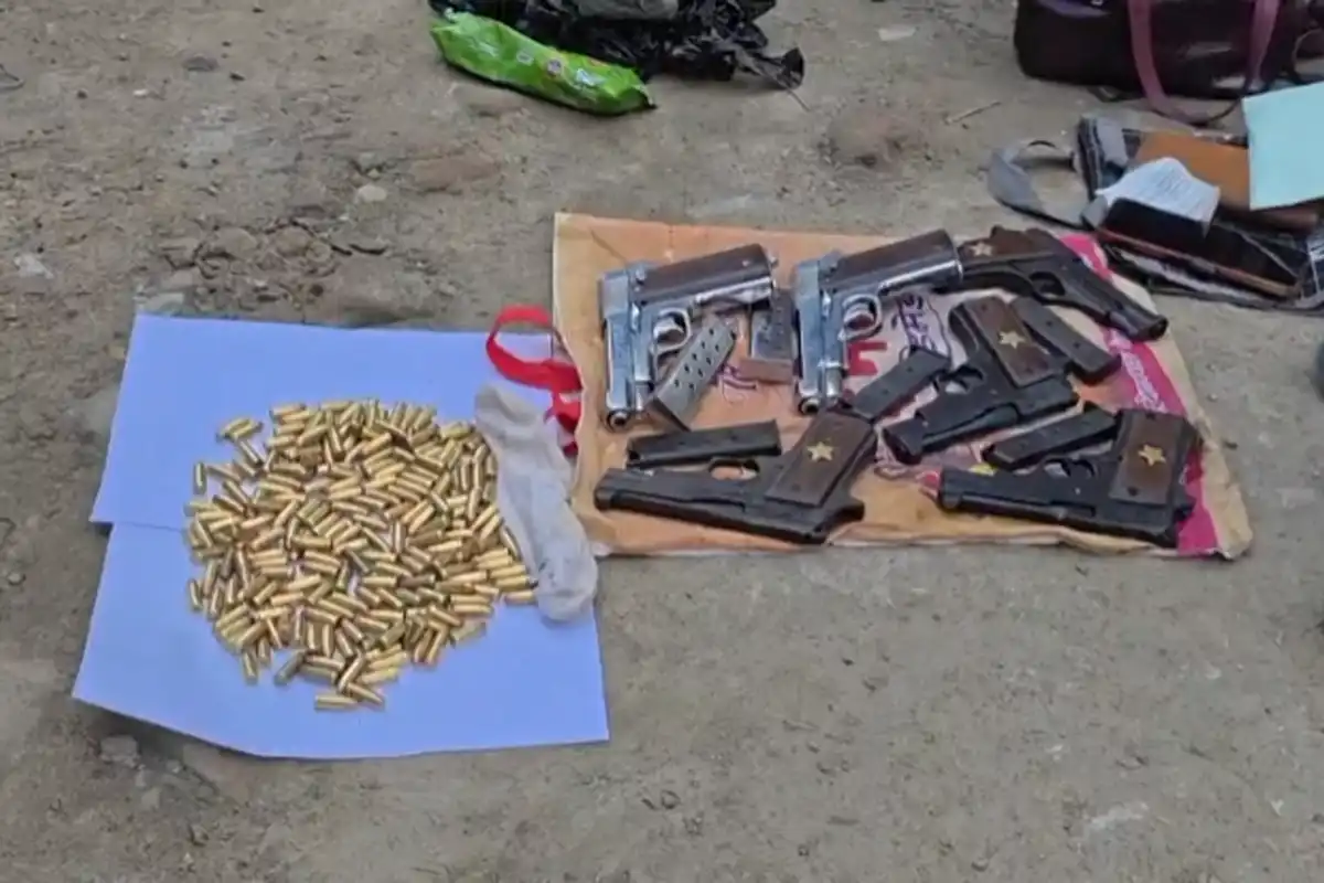 Ashoknagar CID arms recovery North 24 Parganas: अशोकनगर में सीआईडी की छापेमारी: संदिग्ध महिला से 200 राउंड कारतूस, 6 हथियार बरामद