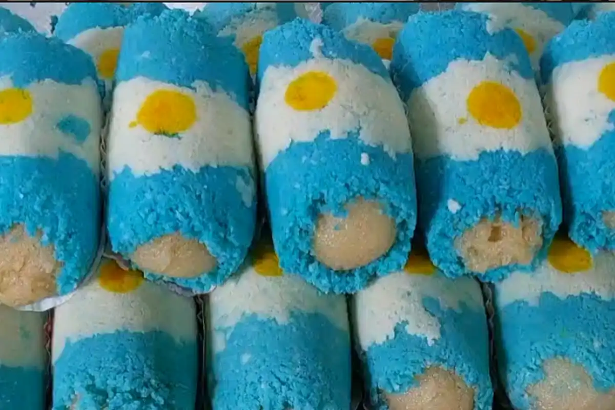 Argentina Theme Sweets Siliguri: विश्व कप फाइनल के जोश में सिलीगुड़ी की दुकान पर अर्जेंटीना थीम वाली मिठाइयों के लिए उमड़ी भारी भीड़