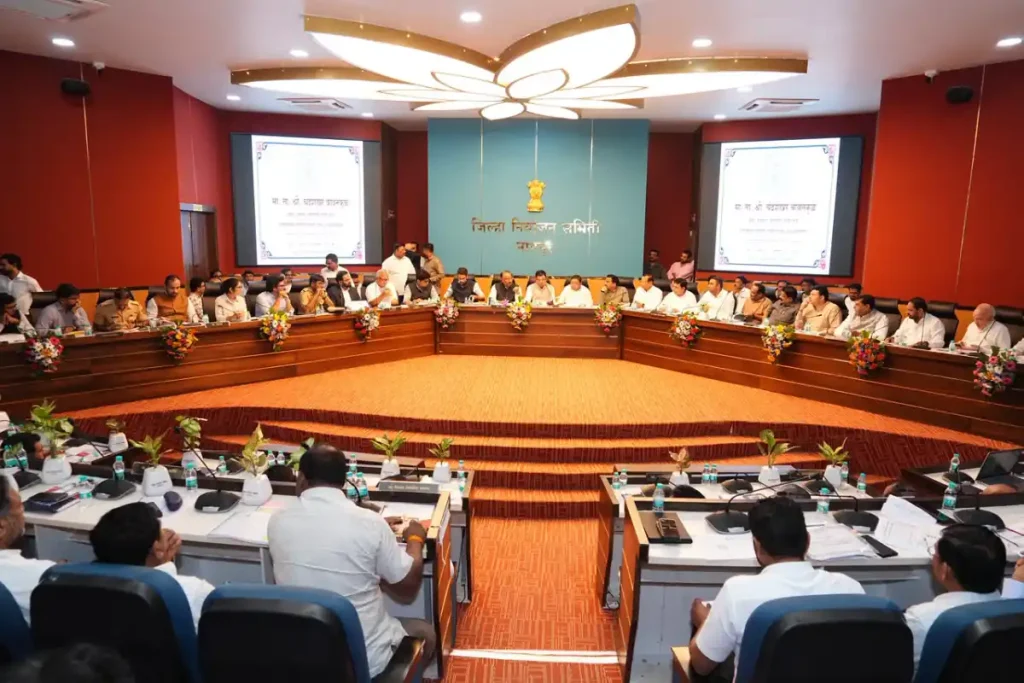 Nagpur District Development Annual Plan Roadmap Chandrashekhar Bawankule: नागपुर विकास के लिए तीन साल का रोडमैप तैयार, जिला योजना निधि के बेहतर उपयोग पर पालकमंत्री बावनकुळे का जोर