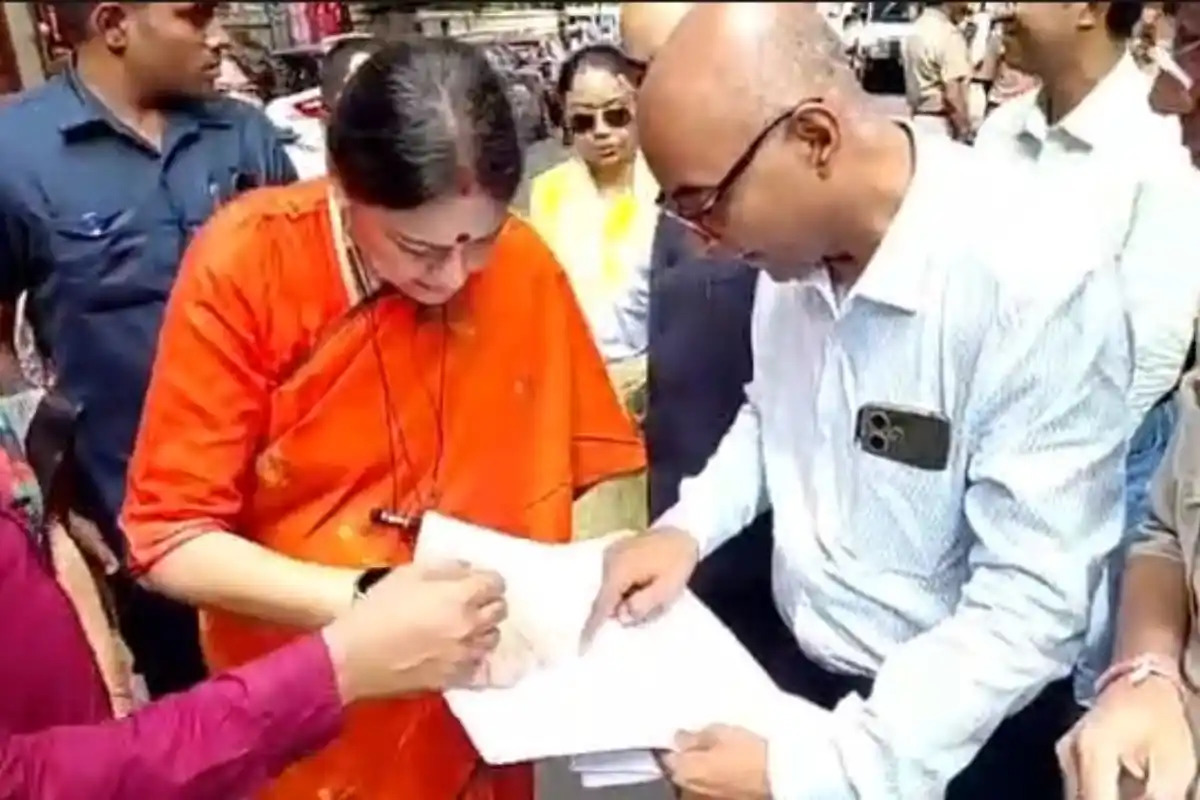 College Street Renovation No Vehicle Zone Plan: कॉलेज स्ट्रीट को नया रूप देने की तैयारी, एक सड़क बनेगी नो व्हीकल जोन