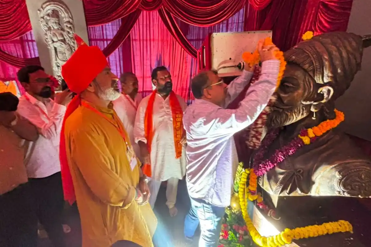 CM Devendra Fadnavis birthday Lakshmi Narsimha Mahayagya: नागपुर में मुख्यमंत्री के जन्मदिन पर श्री लक्ष्मी-नृसिंह महायज्ञ का आयोजन, स्वास्थ्य और दीर्घायु के लिए हुई विशेष प्रार्थना