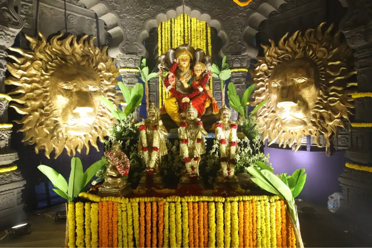 CM Devendra Fadnavis birthday Lakshmi Narsimha Mahayagya: नागपुर में मुख्यमंत्री के जन्मदिन पर श्री लक्ष्मी-नृसिंह महायज्ञ का आयोजन, स्वास्थ्य और दीर्घायु के लिए हुई विशेष प्रार्थना