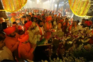 CM Devendra Fadnavis birthday Lakshmi Narsimha Mahayagya: नागपुर में मुख्यमंत्री के जन्मदिन पर श्री लक्ष्मी-नृसिंह महायज्ञ का आयोजन, स्वास्थ्य और दीर्घायु के लिए हुई विशेष प्रार्थना