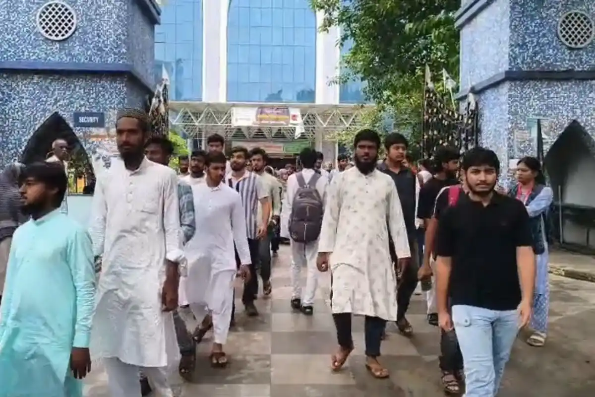 Aliah University Student Protest Delhi Student Action: दिल्ली में छात्रों पर कार्रवाई के विरोध में आलिया विश्वविद्यालय के छात्रों ने निकाली रैली