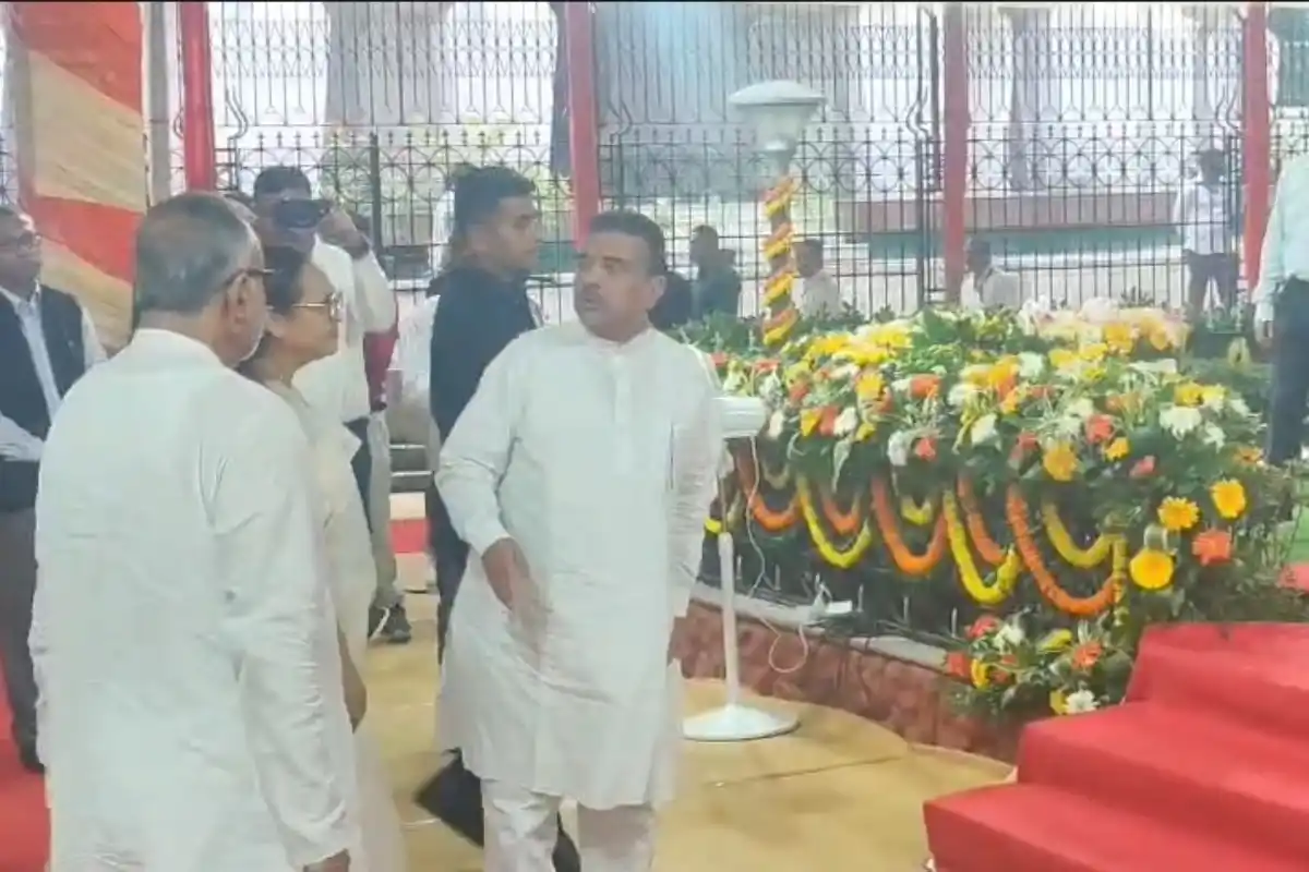 Suvendu Adhikari Uttam Kumar Jayanti celebration Bhawanipur: भवानीपुर के घर में मनाई गई उत्तम कुमार की जयंती, शुभेंदु अधिकारी सहित कई नेता और मंत्री हुए शामिल