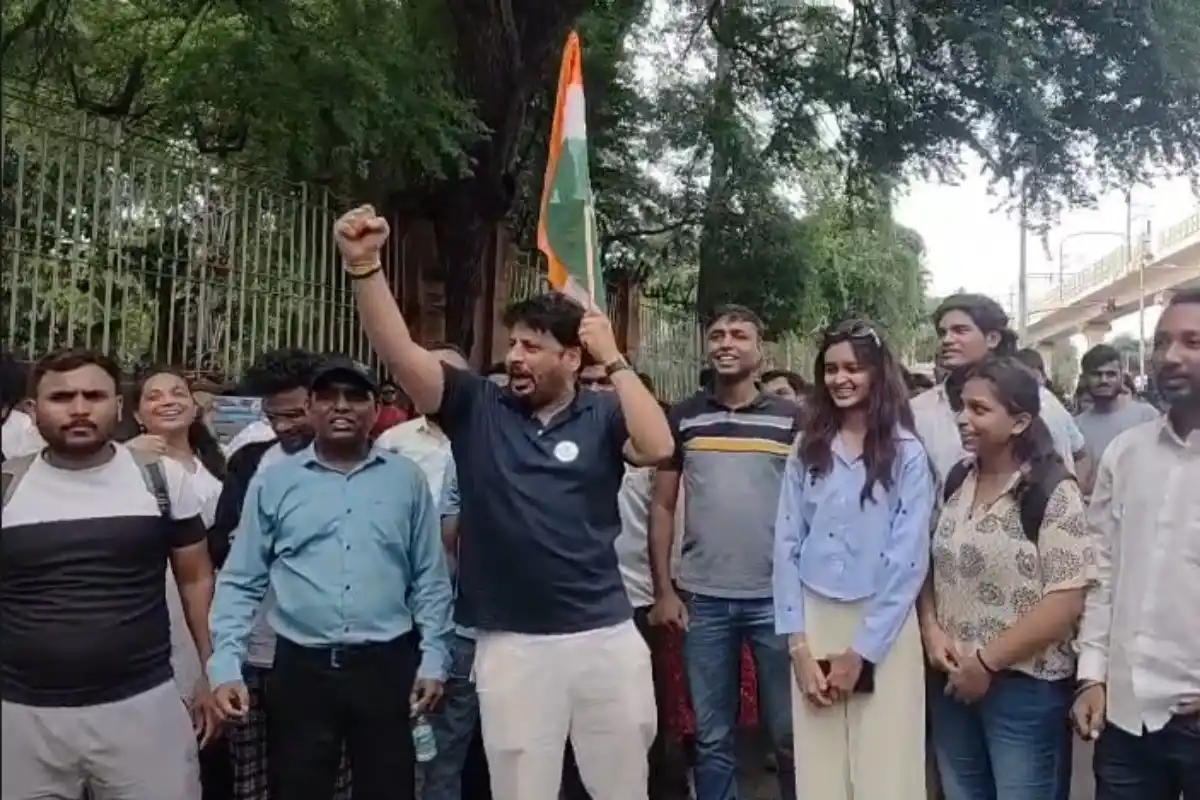 Dharmendra Pradhan Resigns: शिक्षा मंत्री धर्मेंद्र प्रधान का इस्तीफा, NEET विवाद पर हफ्तों के विरोध के बाद उठाया कदम