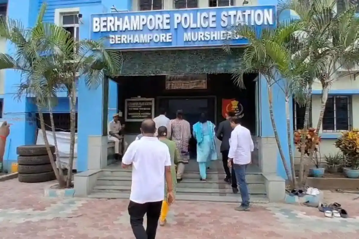 Sreelekha Mitra BJP Complaint Berhampore Police Station: अभिनेत्री श्रीलेखा मित्र के खिलाफ भाजपा की शिकायत, प्रधानमंत्री की तस्वीर पोस्ट करने का आरोप