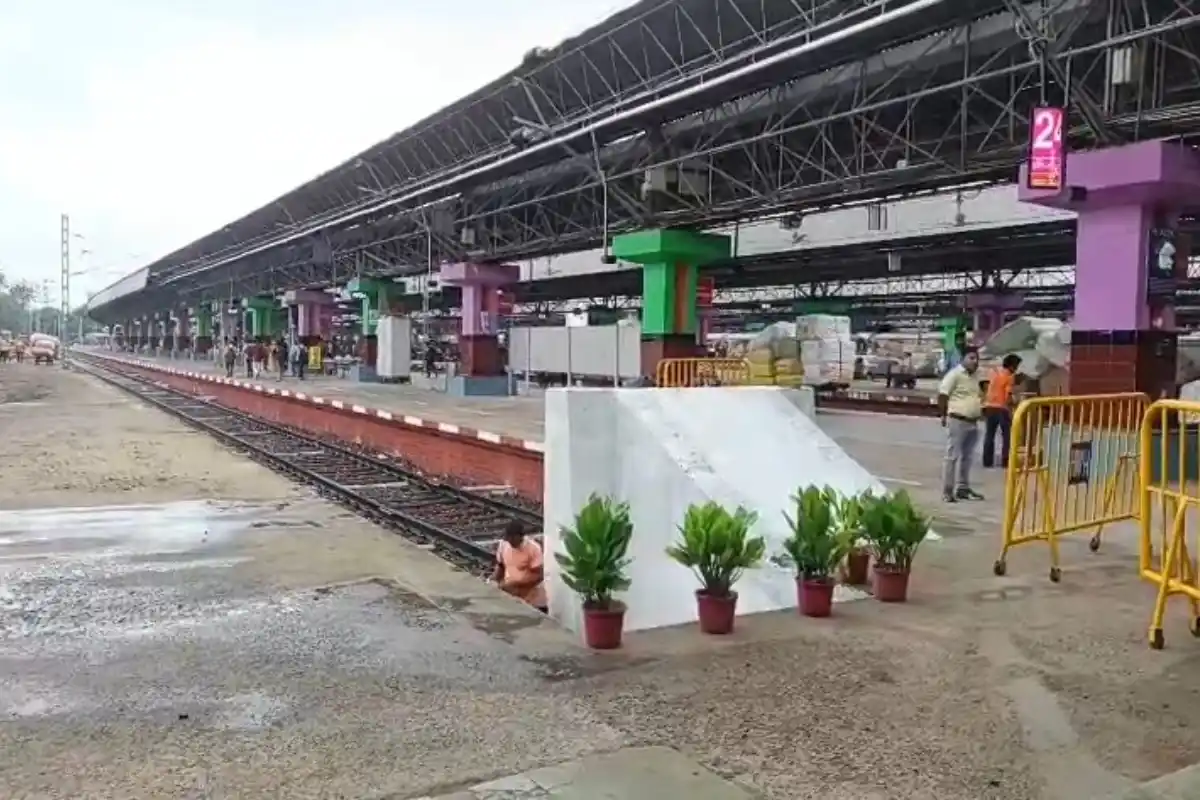 Howrah Station New Platform 24 Launch Train Operation Pressure Reduced: हावड़ा स्टेशन पर शुरू हुआ नया 24 नंबर प्लेटफॉर्म, ट्रेन संचालन का दबाव होगा कम
