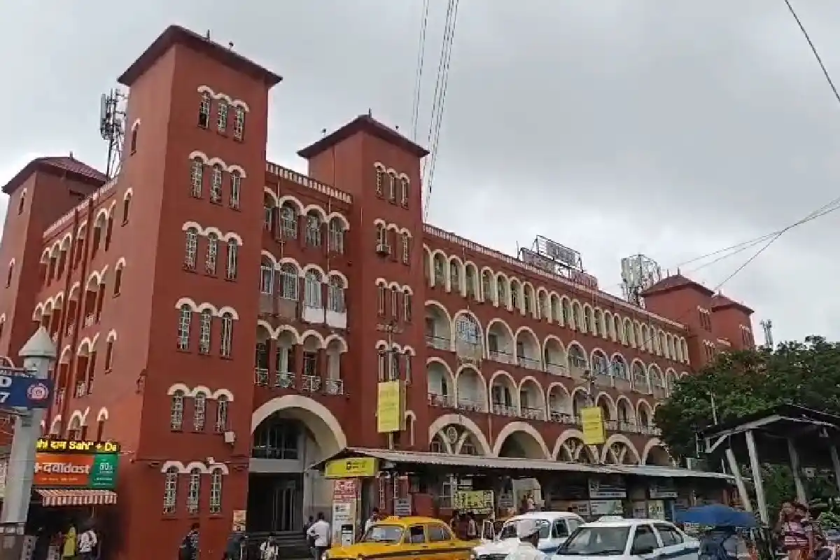 Howrah Station New Platform 24 Launch Train Operation Pressure Reduced: हावड़ा स्टेशन पर शुरू हुआ नया 24 नंबर प्लेटफॉर्म, ट्रेन संचालन का दबाव होगा कम