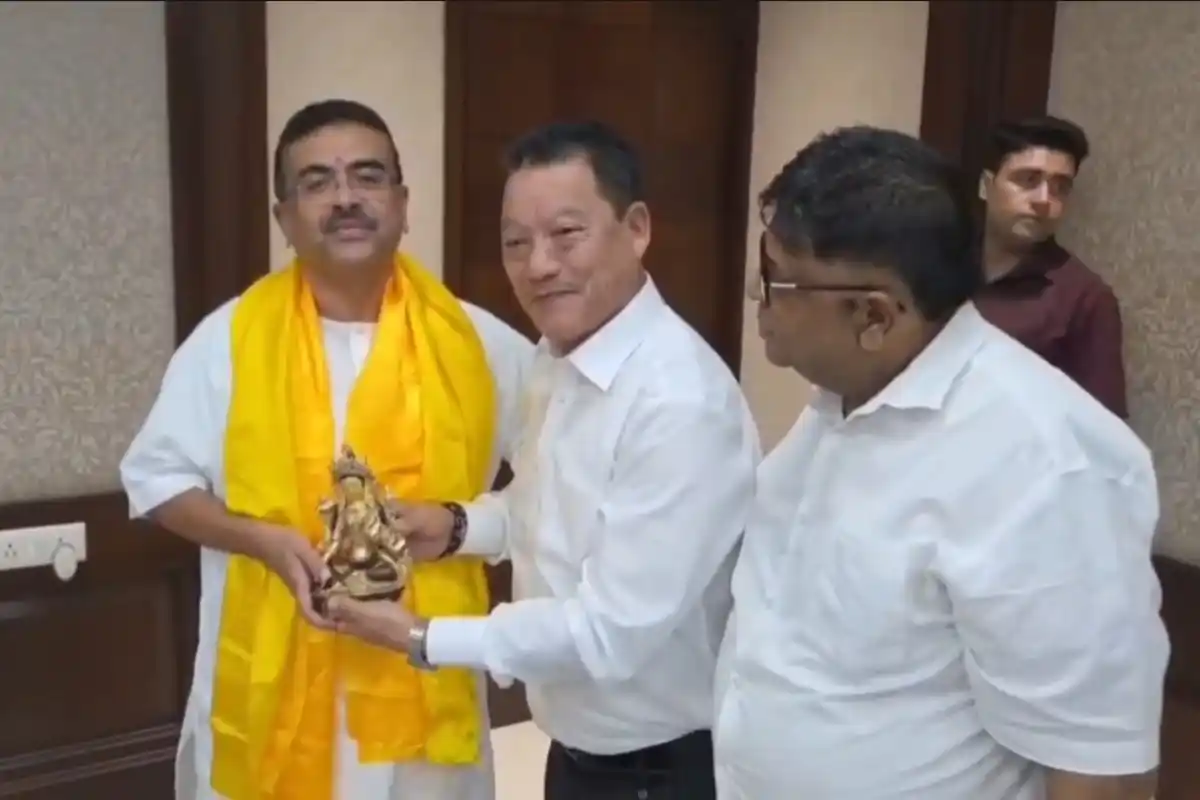 Kolkata Arjun Singh Bimal Gurung Roshan Giri Meeting: कोलकाता में परिवहन मंत्री अर्जुन सिंह ने बिमल गुरुंग और रोशन गिरी से की शिष्टाचार मुलाकात
