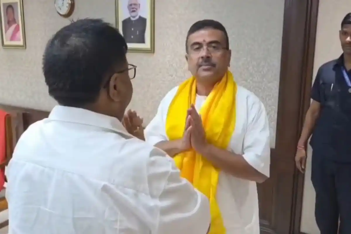 Kolkata Arjun Singh Bimal Gurung Roshan Giri Meeting: कोलकाता में परिवहन मंत्री अर्जुन सिंह ने बिमल गुरुंग और रोशन गिरी से की शिष्टाचार मुलाकात