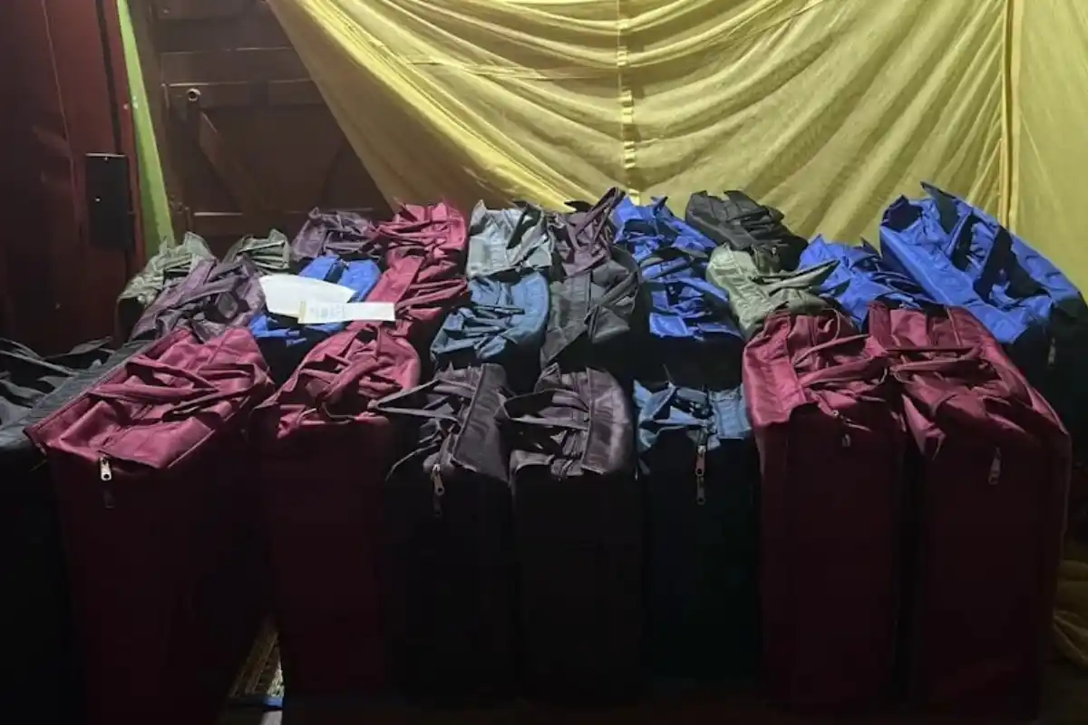 Birbhum illegal sand mafia raid cash gold recovery: बीरभूम में अवैध बालू कारोबार पर बड़ी कार्रवाई, 5.5 करोड़ रुपये नकद और 15 किलो सोना बरामद