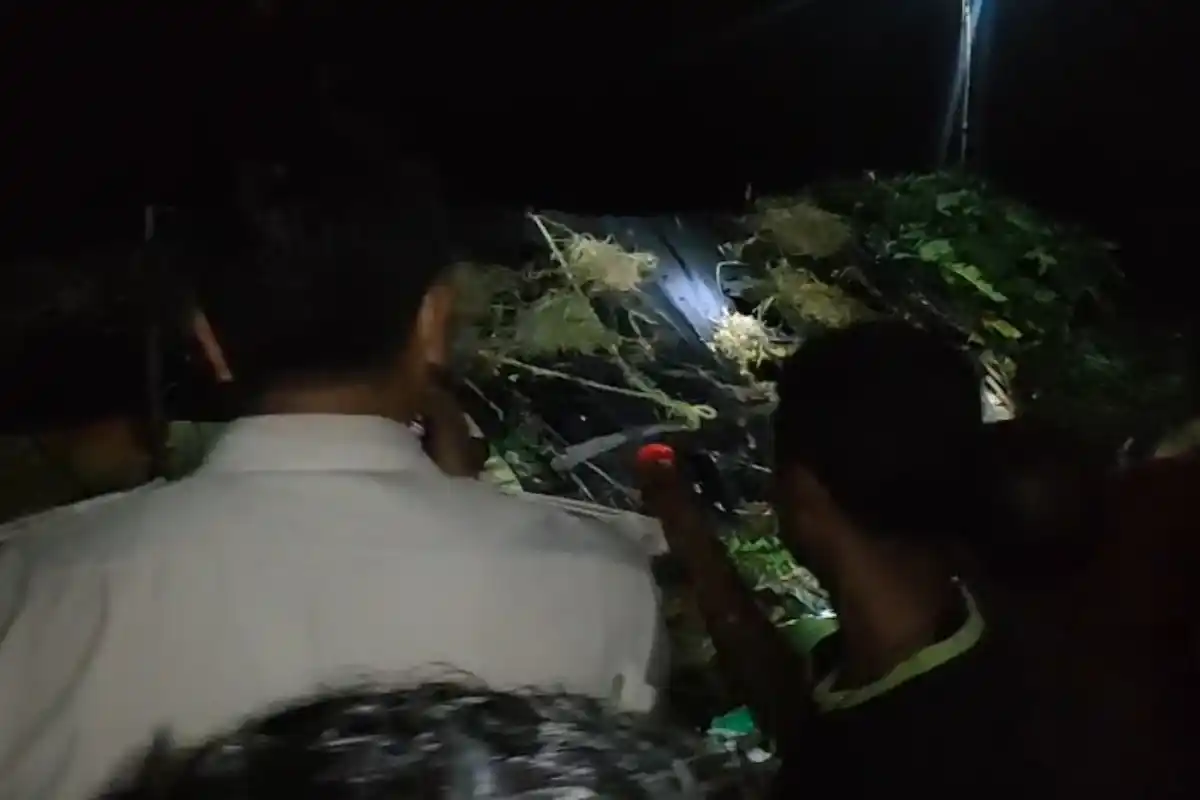 Purba Medinipur BJP Worker House Fire: पूर्व मेदिनीपुर में भाजपा कार्यकर्ता के घर में आग लगाने का आरोप, पुलिस ने शुरू की जांच