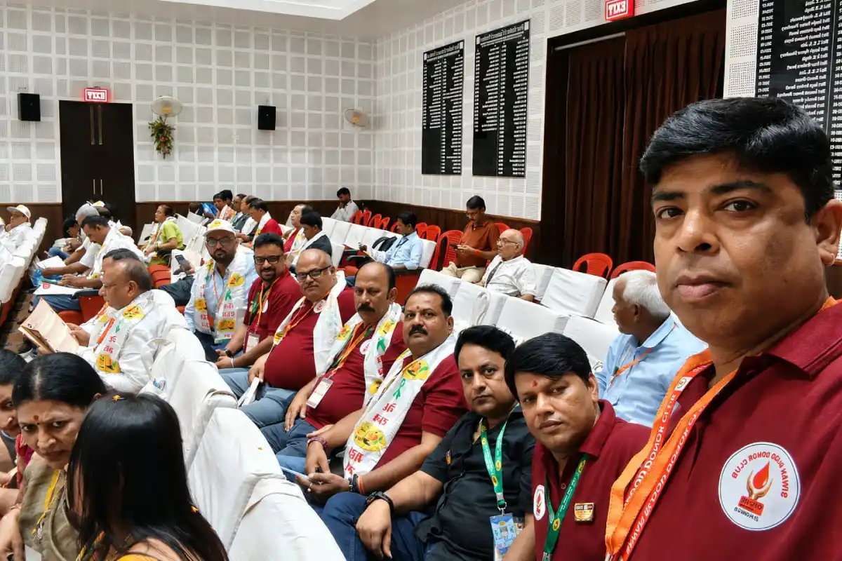 Siwan Dadhichi Dehdan Samiti organ donation event Patna: अंगदान के संकल्प के साथ सिवान से पटना पहुँची दधीचि देहदान समिति की टीम