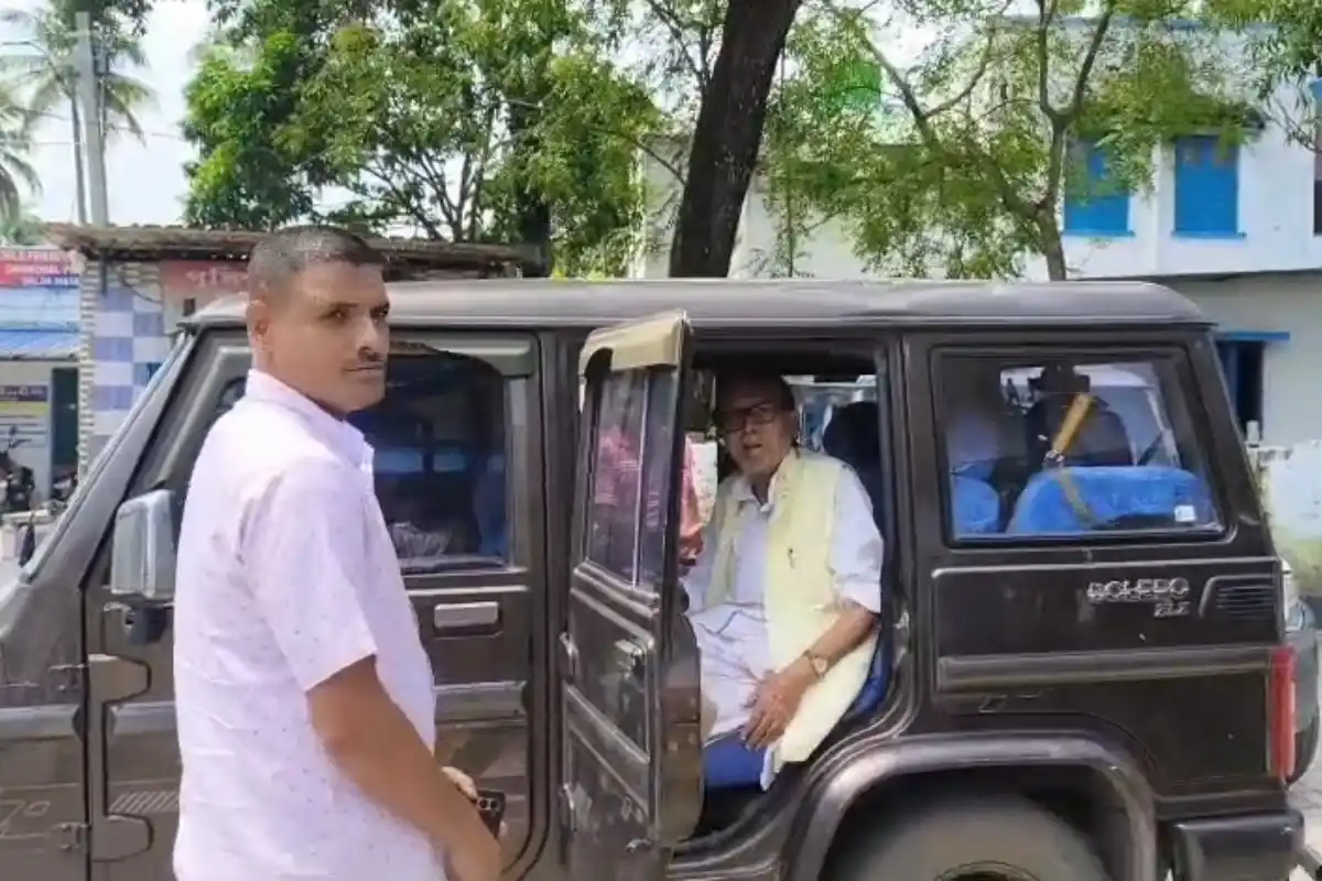 Malda MLA Samar Mukherjee land sale case: समवाय समिति की जमीन बिक्री का आरोप, विधायक समर मुखोपाध्याय को थाने बुलाकर पूछताछ