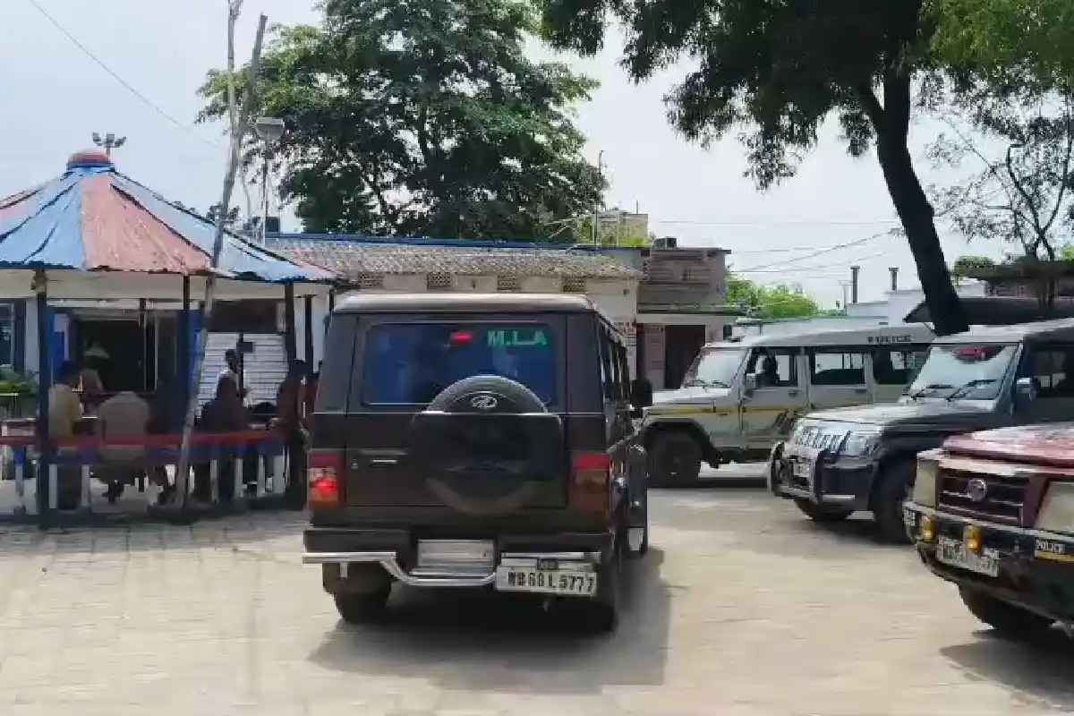 Malda MLA Samar Mukherjee land sale case: समवाय समिति की जमीन बिक्री का आरोप, विधायक समर मुखोपाध्याय को थाने बुलाकर पूछताछ