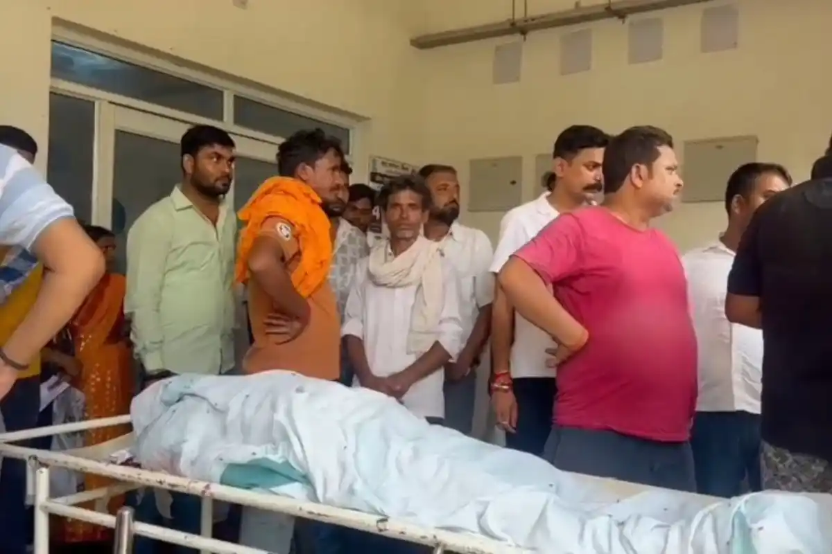 Siwan Finance Company Worker Murder: सिवान में फाइनेंस कंपनी के युवक की गोली मारकर हत्या, जलालपुर मंदिर के पास अपराधियों ने बनाया निशाना