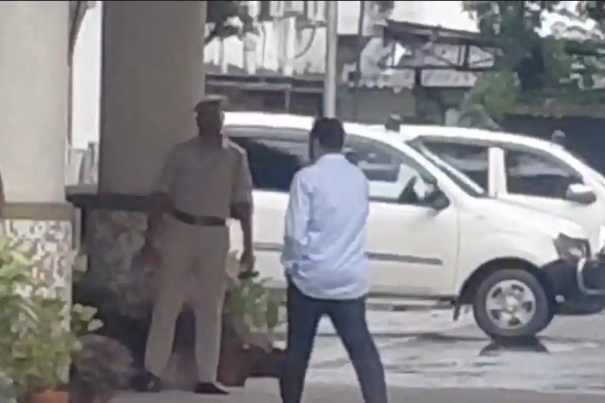 Debra job scam Sujoy Hazra Sumit Roy Bhawani Bhawan: सरकारी नौकरी के नाम पर पैसे लेने का आरोप, पूर्व विधायक सुजॉय हाजरा और सुमित राय से आमने-सामने पूछताछ की संभावना