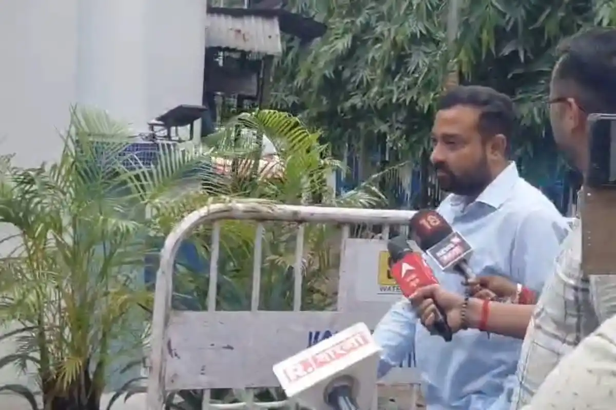 Debra job scam Sujoy Hazra Sumit Roy Bhawani Bhawan: सरकारी नौकरी के नाम पर पैसे लेने का आरोप, पूर्व विधायक सुजॉय हाजरा और सुमित राय से आमने-सामने पूछताछ की संभावना