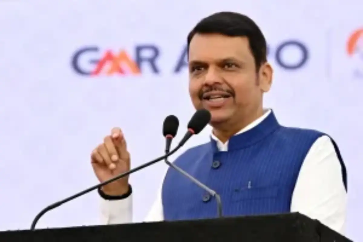 महाराष्ट्र की विकास परियोजनाओं को गति देने के लिए नई दिल्ली पहुंचे मुख्यमंत्री देवेंद्र फडणवीस, प्रधानमंत्री मोदी समेत तीन केंद्रीय मंत्रियों से मुलाकात