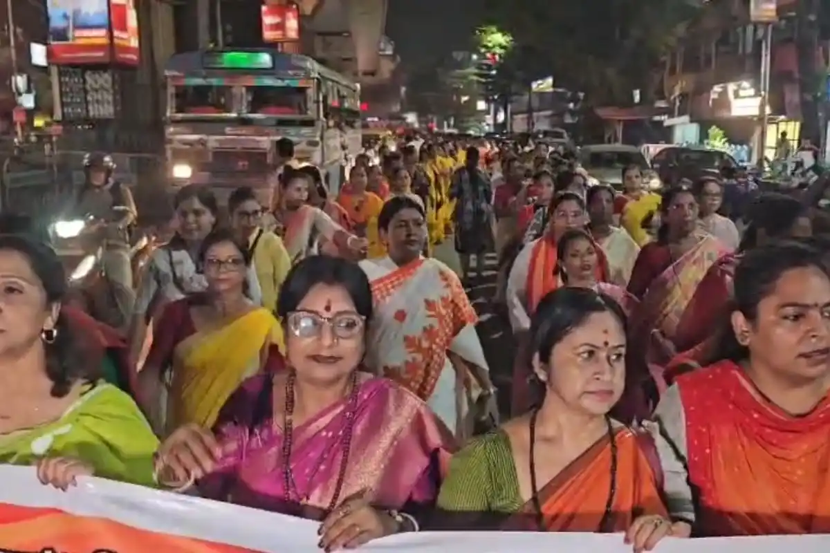 BJP Mahila Morcha Behala thanksgiving march Annapurna Bhandar: बेहाला में भाजपा महिला मोर्चा ने निकाली धन्यवाद यात्रा, अन्नपूर्णा भंडार की राशि मिलने पर जताया आभार