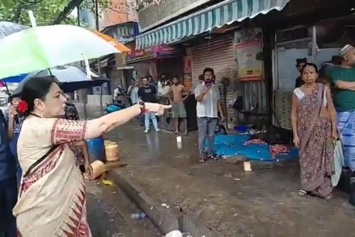 Agnimitra Paul Park Circus Dustbin Installation: कोलकाता के पार्क सर्कस में अग्निमित्रा पाल की अगुवाई में लगाए गए कूड़ेदान, एक तारीख से गंदगी फैलाने पर लगेगा जुर्माना