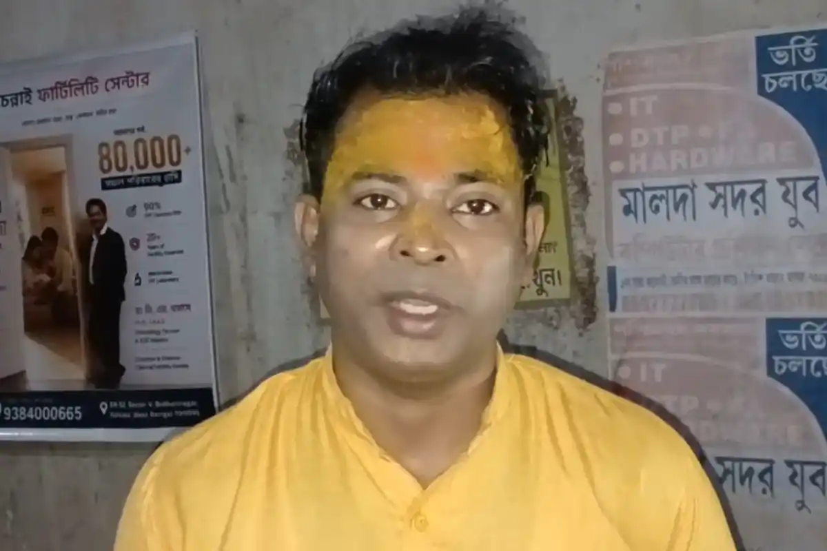Malda Jagdala High School Certificate Dispute: मालदा के जगदला हाईस्कूल में प्रमाण पत्र विवाद के बाद मारपीट, महिला गैर-शिक्षक कर्मचारी ने लगाए गंभीर आरोप