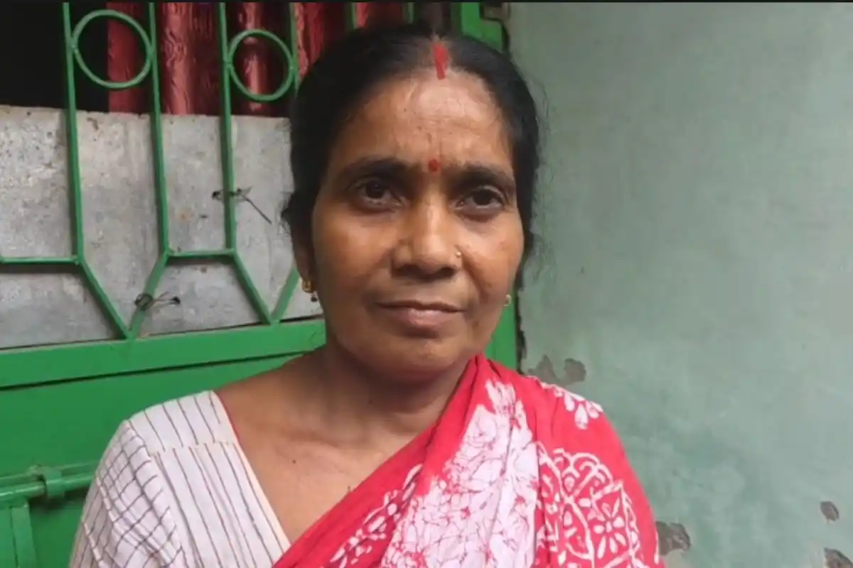 Malda Awas Yojana Job Card Fraud: मालदा में आवास योजना पर बड़ा आरोप, जॉब कार्ड किसी का और घर मिला दूसरे को, 30 हजार रुपये लेने का दावा