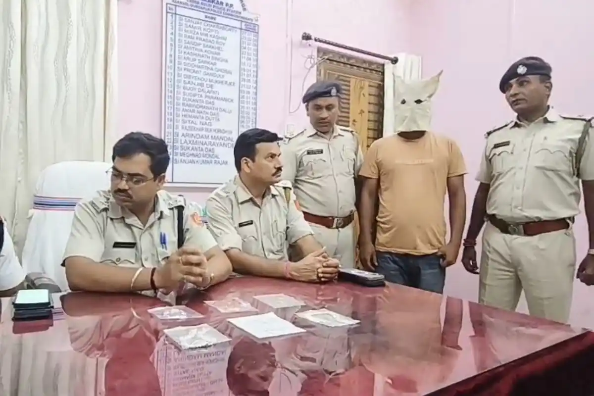 Barakar Gold Silver Jewellery Theft Case Two Arrested: बराकर में घर से गहनों की चोरी के मामले में दो गिरफ्तार, सोना-चांदी बरामद