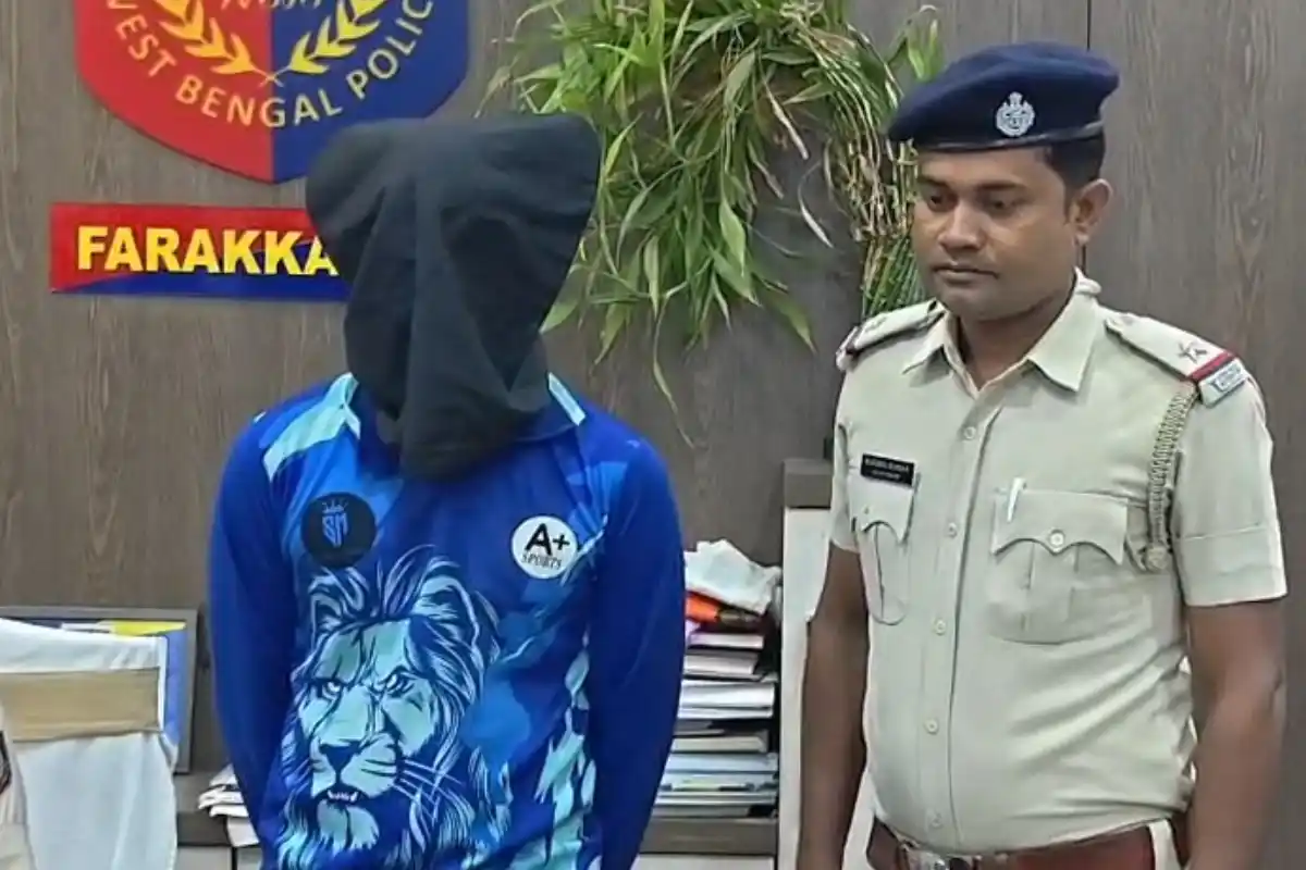 Bangladesh Mobile Smuggling 133 Android Phones Recovered Farakka: मुर्शिदाबाद के फरक्का में 133 एंड्रॉयड मोबाइल बरामद, बांग्लादेश भेजने से पहले युवक गिरफ्तार