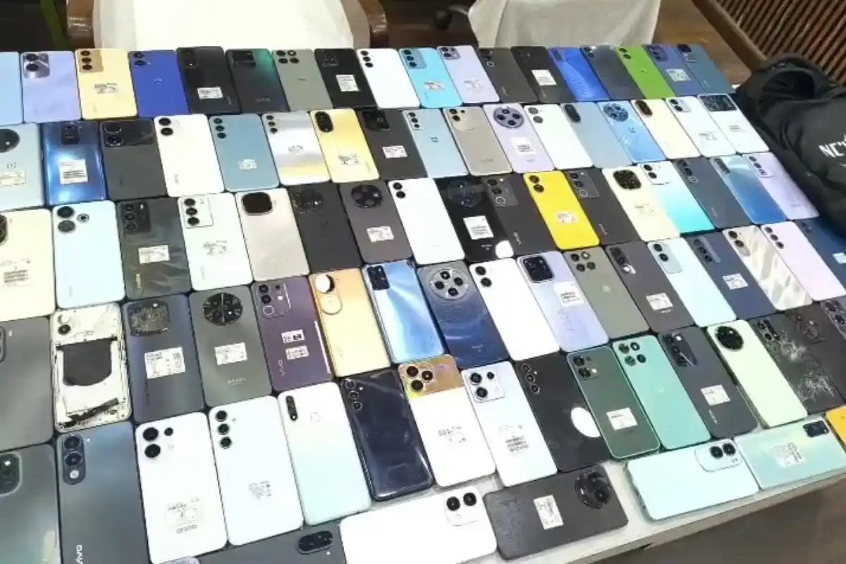 Bangladesh Mobile Smuggling 133 Android Phones Recovered Farakka: मुर्शिदाबाद के फरक्का में 133 एंड्रॉयड मोबाइल बरामद, बांग्लादेश भेजने से पहले युवक गिरफ्तार