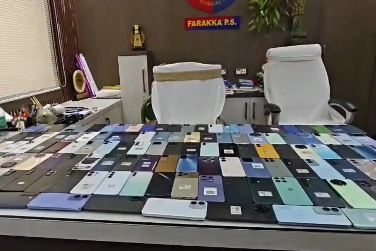 Bangladesh Mobile Smuggling 133 Android Phones Recovered Farakka: मुर्शिदाबाद के फरक्का में 133 एंड्रॉयड मोबाइल बरामद, बांग्लादेश भेजने से पहले युवक गिरफ्तार