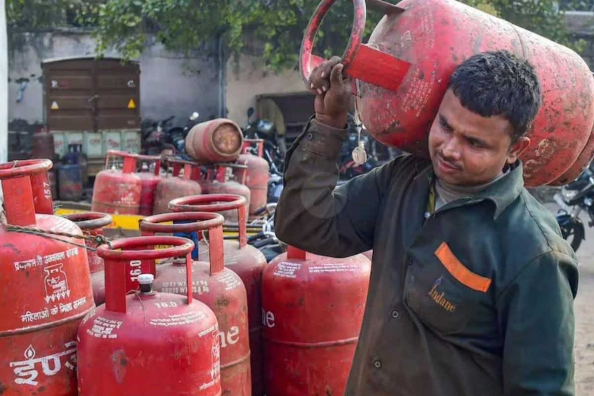 West Bengal Ujjwala Connection: बंगाल में 14 लाख उज्ज्वला कनेक्शन हो सकते हैं रद्द