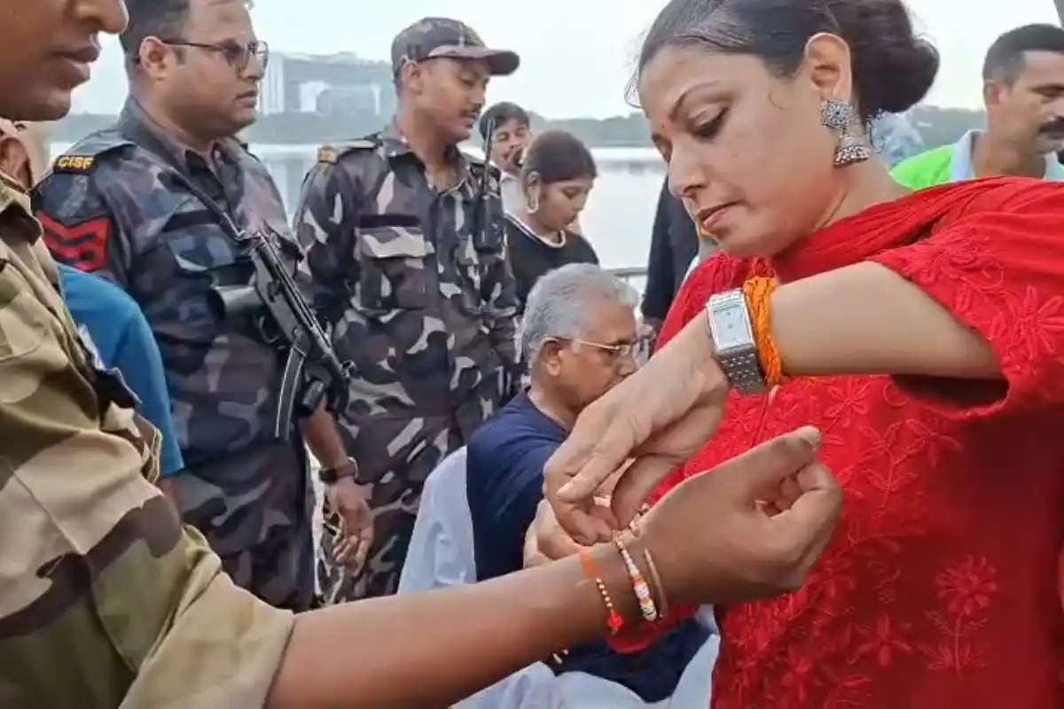 Dilip Ghosh reaction TMC banner Kolkata Eco Park: कोलकाता के इको पार्क में दिलीप घोष से तृणमूल के बैनर विवाद, पुलिस पर आरोप और नेपाल बाढ़ को लेकर पूछे गए सवाल