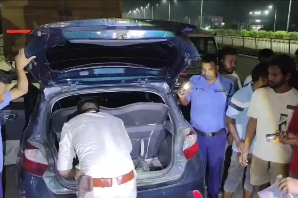 Malda gazole brown sugar drug seizure three arrested NH12: मालदा के गाजोल में पुलिस की बड़ी कार्रवाई, 350 ग्राम ब्राउन शुगर और 20 हजार रुपये बरामद, तीन गिरफ्तार